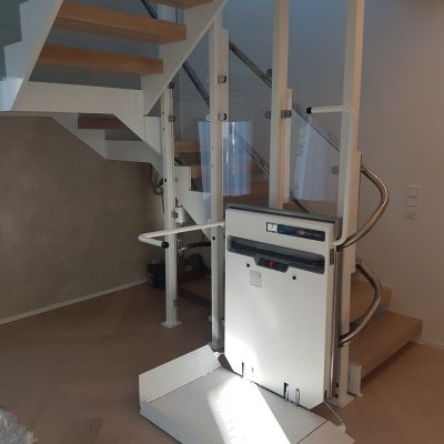 Ascendor_PLK8_stanchion-mounting-left_25