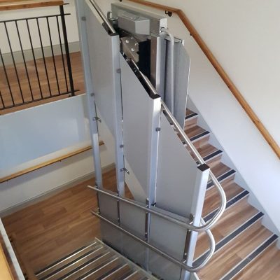 Ascendor_PLK8_stanchion-mounting-left_32