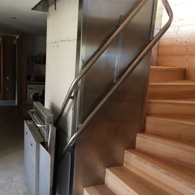 Ascendor_PLK8_wall-mounting-left_stainless-steel